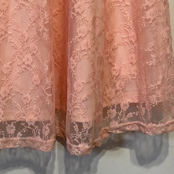 Peach Lace Dress - Picture 4 of 8